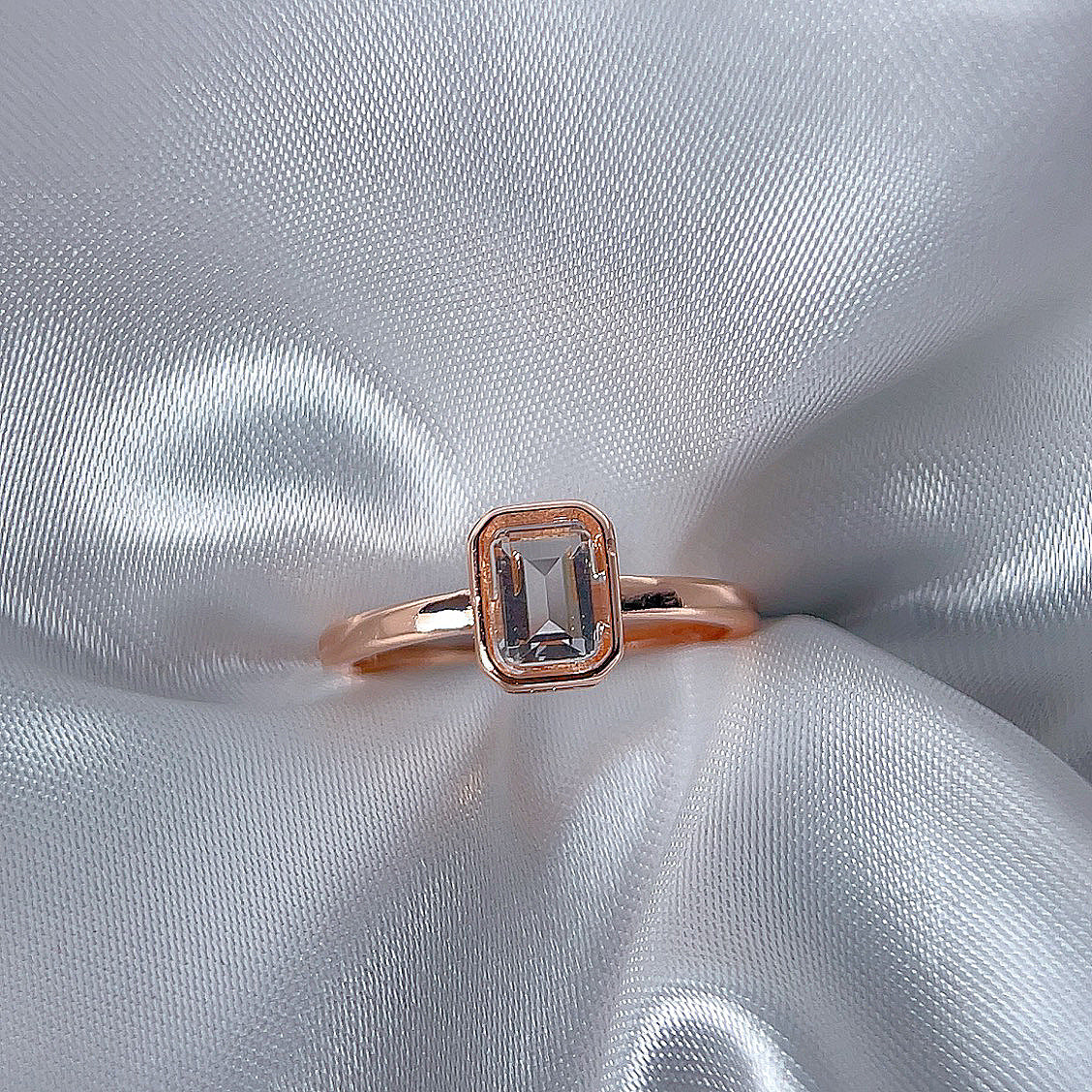 Rose Gold Setting Adjustable Ring With Natural Crystal