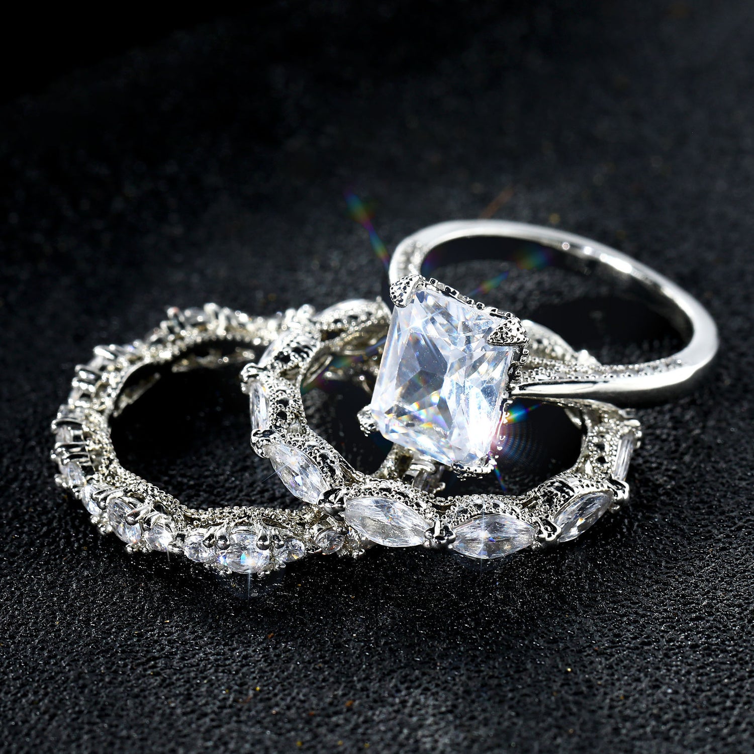 Fashionable Light-Luxury Zircon Womens Ring